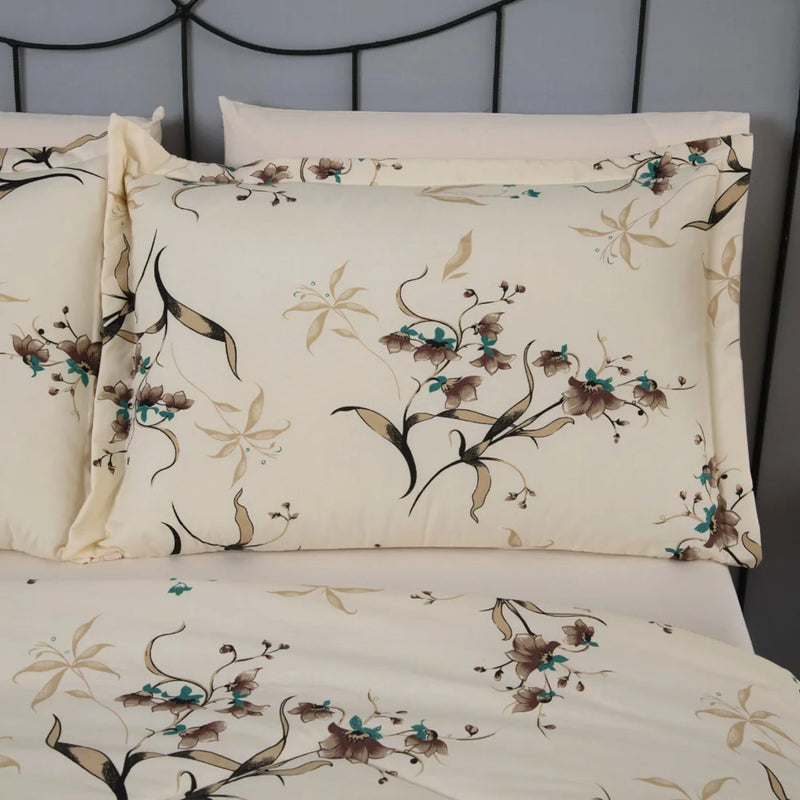 Supreme Printed Pillows 3 Pieces 180 Yarn Queen Bed Kit with Duvet and Door