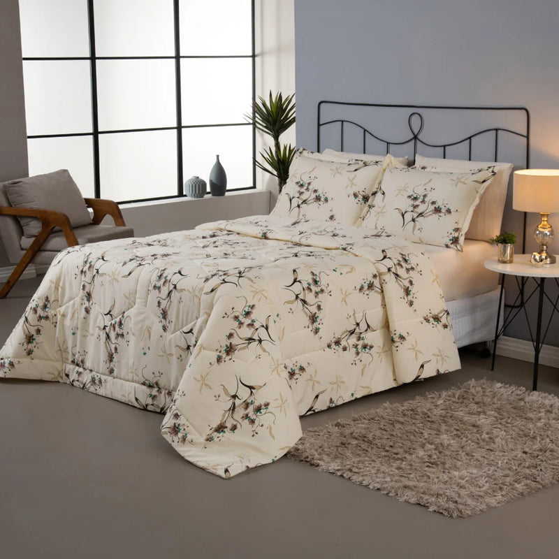 Supreme Printed Pillows 3 Pieces 180 Yarn Queen Bed Kit with Duvet and Door