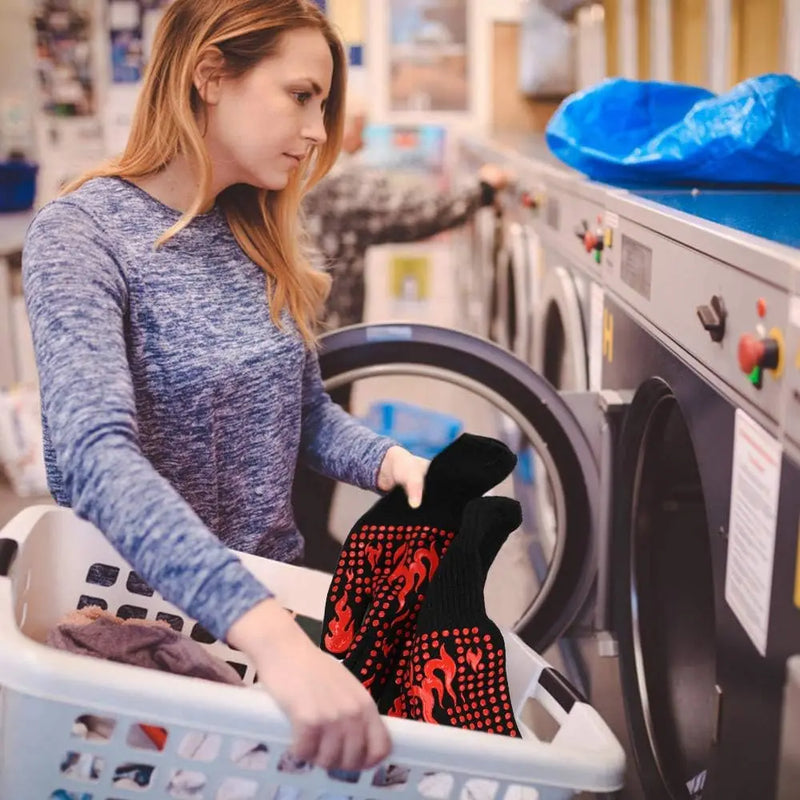 Universal Anti-Slip Heat-Resistant Barbecue Oven Gloves Fireproof Kitchen Cooking Gloves Suitable for High Temperatures up to 80